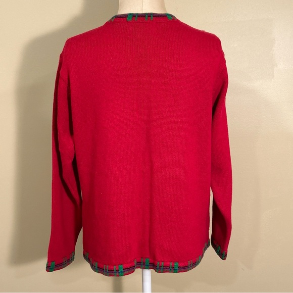 Tierra International Christmas Sweater - Picture 6 of 8